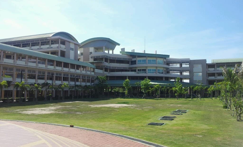 UI GreenMetric hero slide